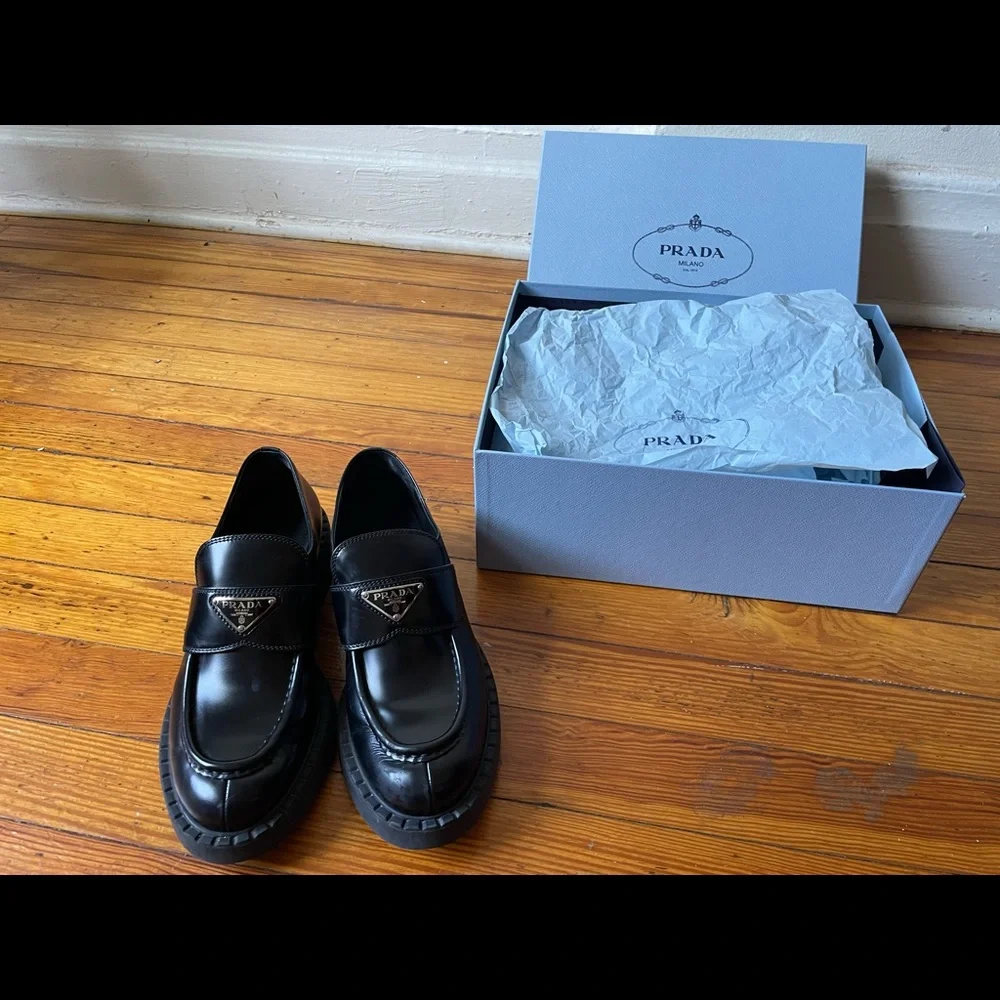 Prada Loafers Women - Picture 9 of 10